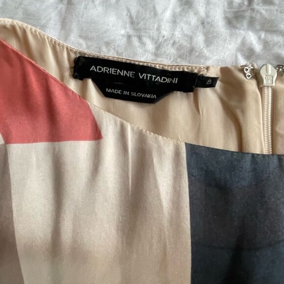 Adrienne Vittadini 100% silk abstract print midi sheath dress size 8 - Picture 7 of 10